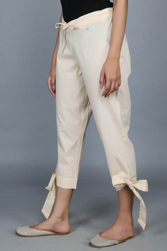 Beige SOLID CAPRIS-Pants