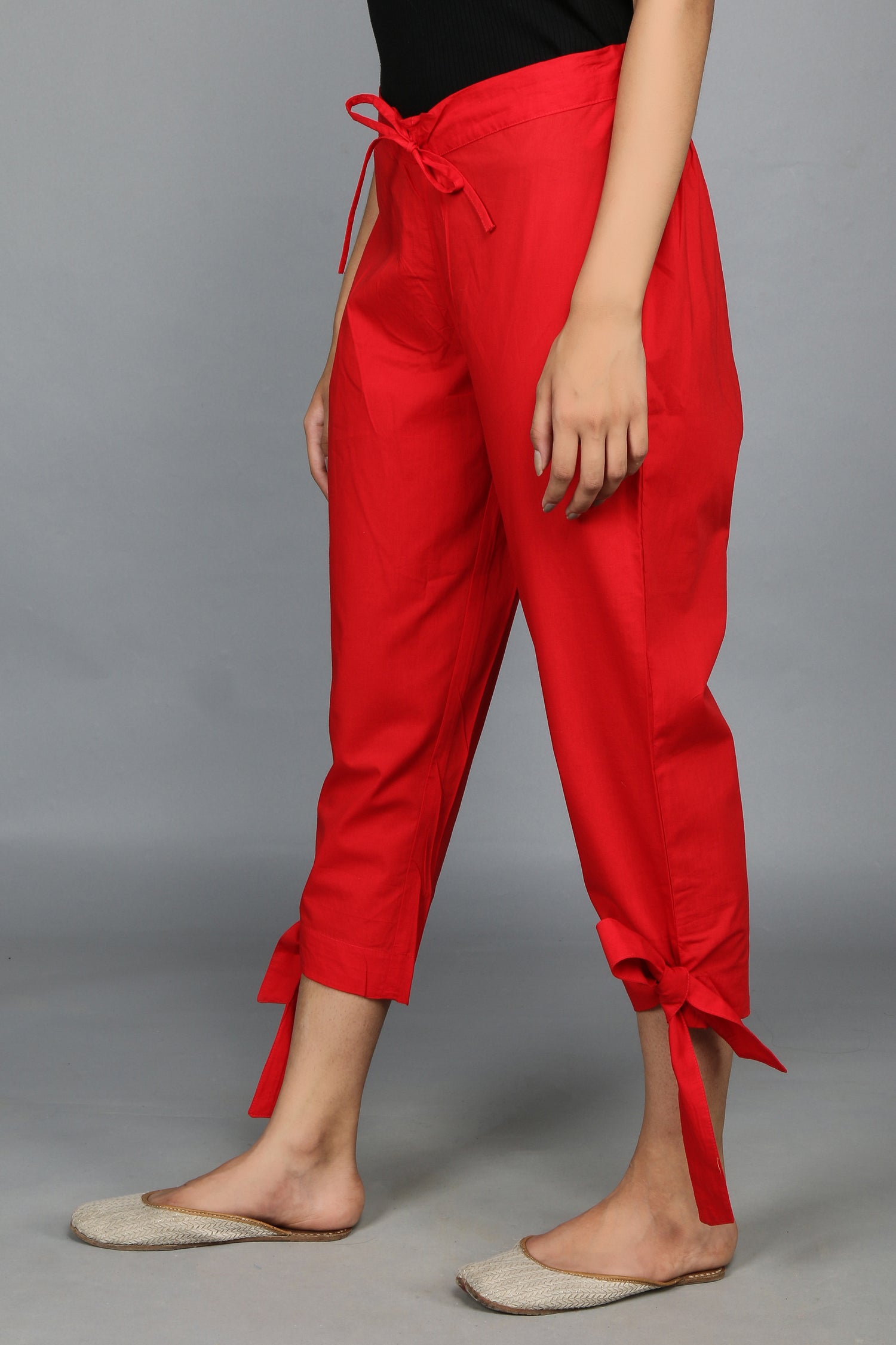 Red SOLID CAPRIS-Pants –